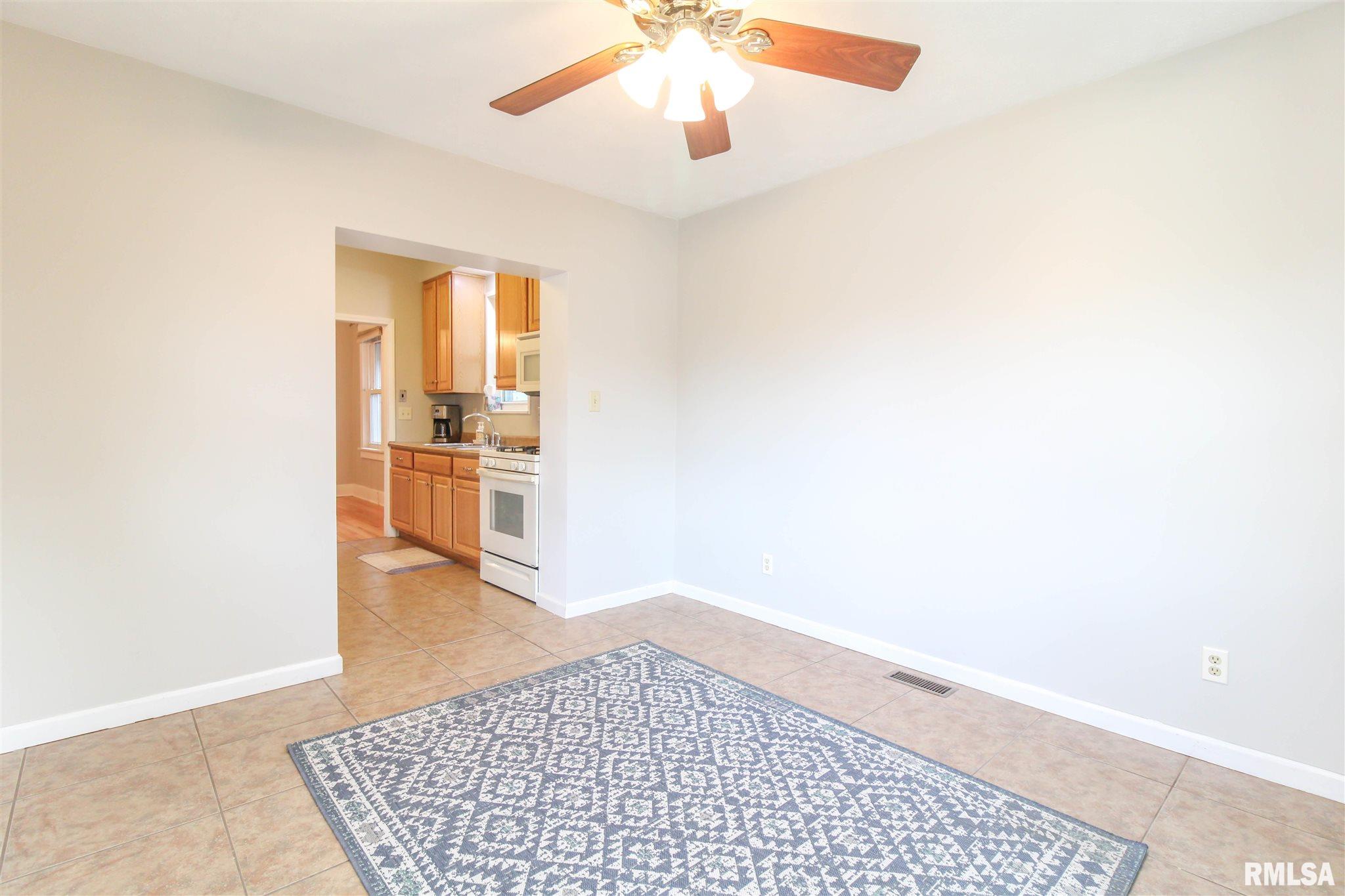 1709 Dial Court Springfield, IL 62704 - Photo 19 of 22 Gallery Image 19
