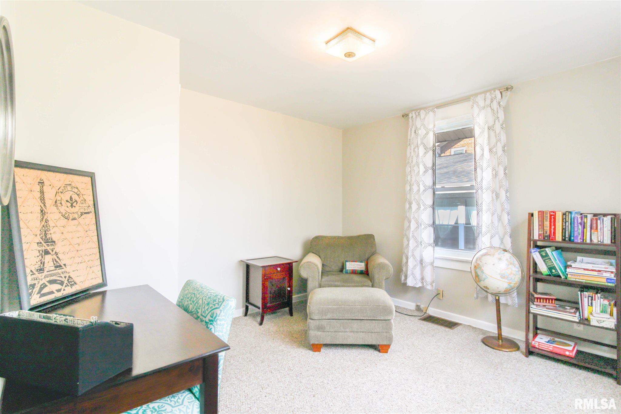 1709 Dial Court Springfield, IL 62704 - Photo 9 of 22 Gallery Image 9