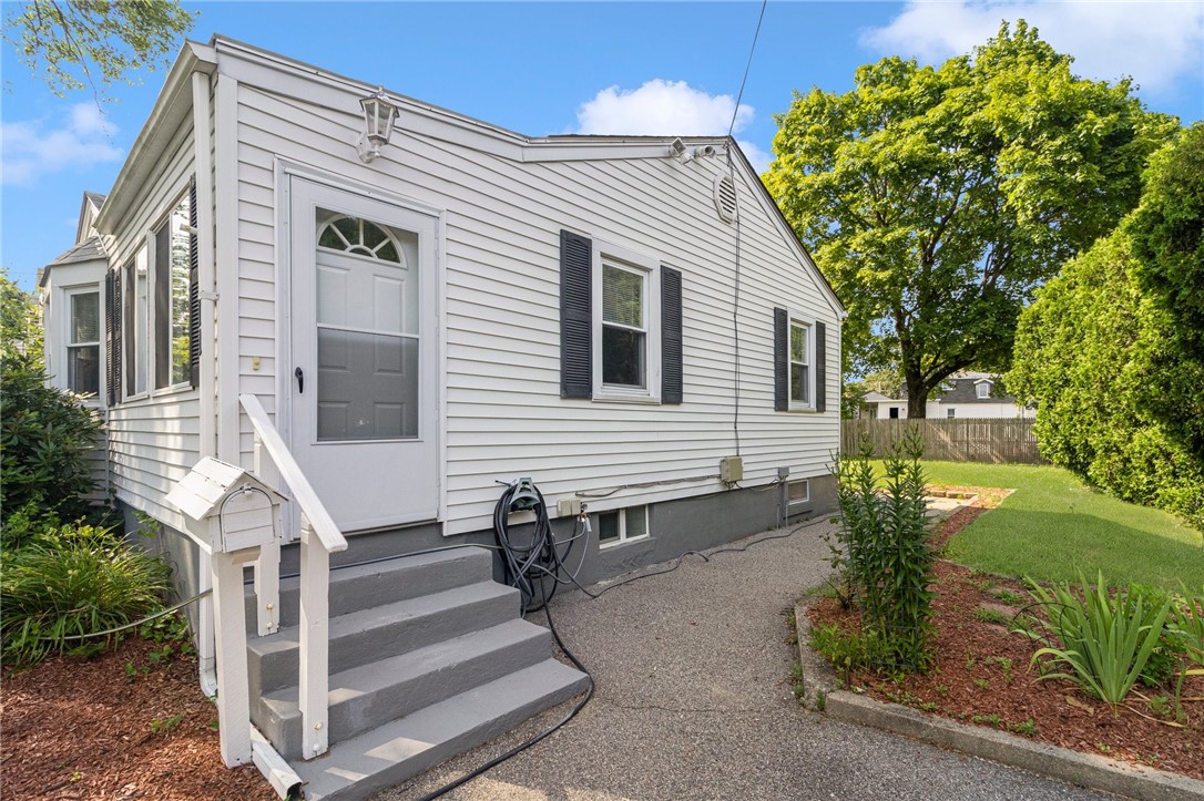 11 Frederick Street Warwick, RI 02888 - Photo 28 of 28
