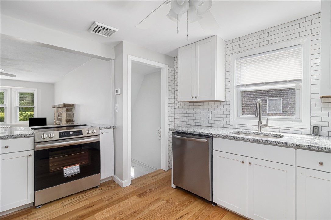 11 Frederick Street Warwick, RI 02888 - Photo 7 of 28