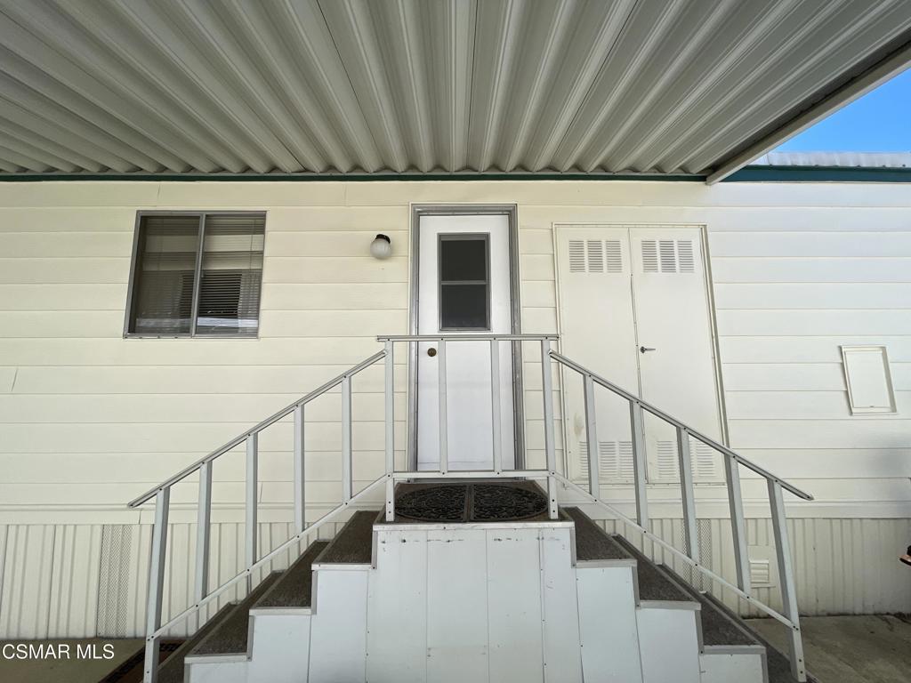 6480 Katherine Road, Unit 79 Simi Valley, CA 93063 - Photo 21 of 40 a view of an entryway