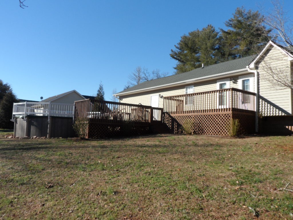 129 Snow Creek Road Seneca, SC 29678 - Photo 7 of 28 Gallery Image 7