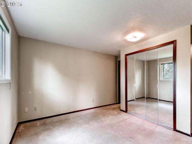 19025 Southwest Rosedale Court Beaverton, OR 97007 - Photo 10 of 16 Gallery Image 10