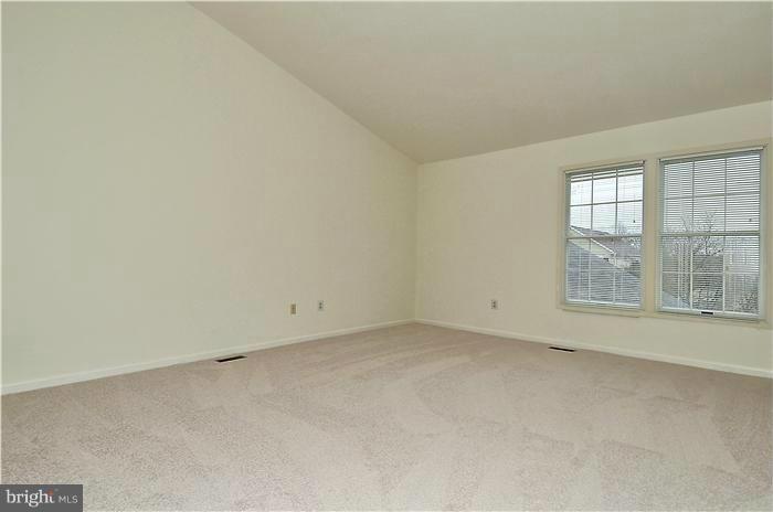 13400 Autumn Ridge Lane Silver Spring, MD 20906 - Photo 9 of 18 Bedroom (Master)