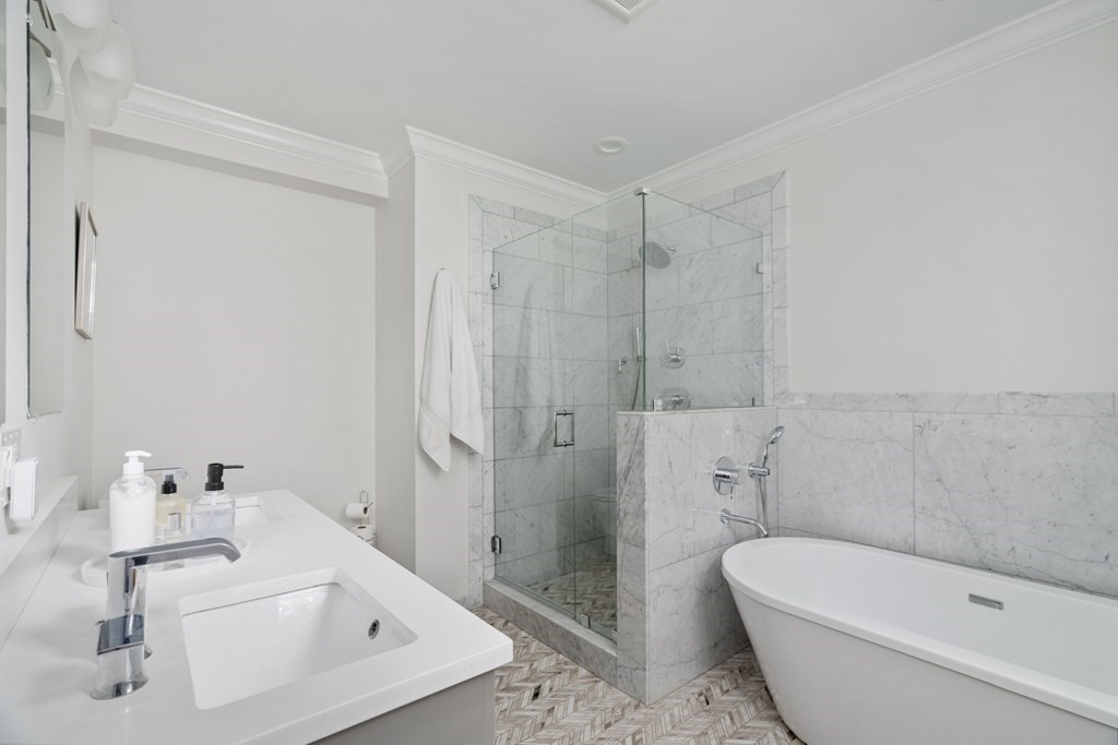 55 Addington Road, Unit 1 Brookline, MA 02445 - Photo 17 of 33