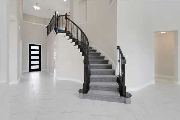 a view of entryway and hall