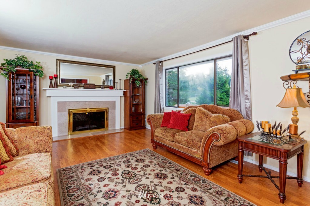 2403 186th Place Southeast Bothell, WA 98012 - Photo 3 of 5