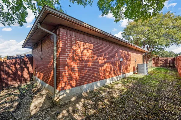 $2,650 | 4028 St Christopher Lane, Dallas, TX 75287