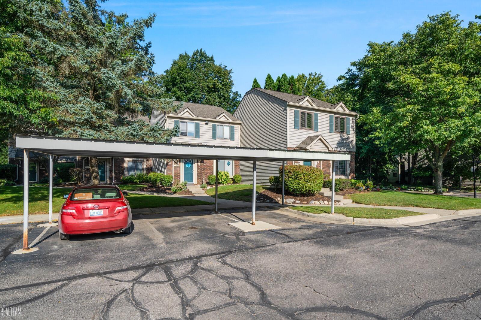 1570 Streamwood Court Rochester, MI 48307 - Photo 2 of 25