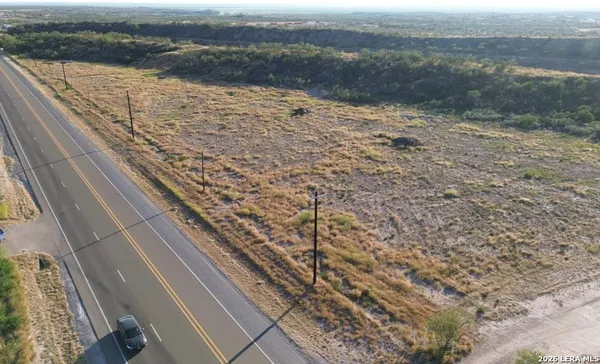 $275,000 | 8727 North Us Hwy 277, Eagle Pass, TX 78852