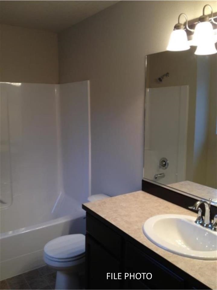 712 East Silver Pine Road Colbert, WA 99005 - Photo 4 of 6 Gallery Image 4