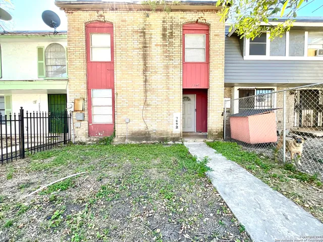$975 | 7042 Glen Mist, San Antonio, TX 78239