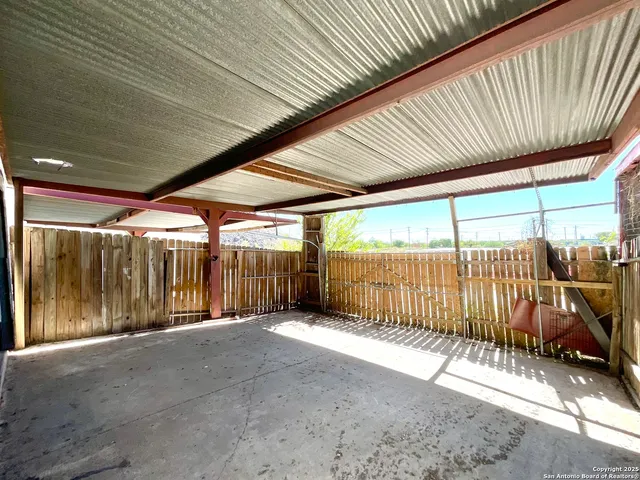 $975 | 7042 Glen Mist, San Antonio, TX 78239