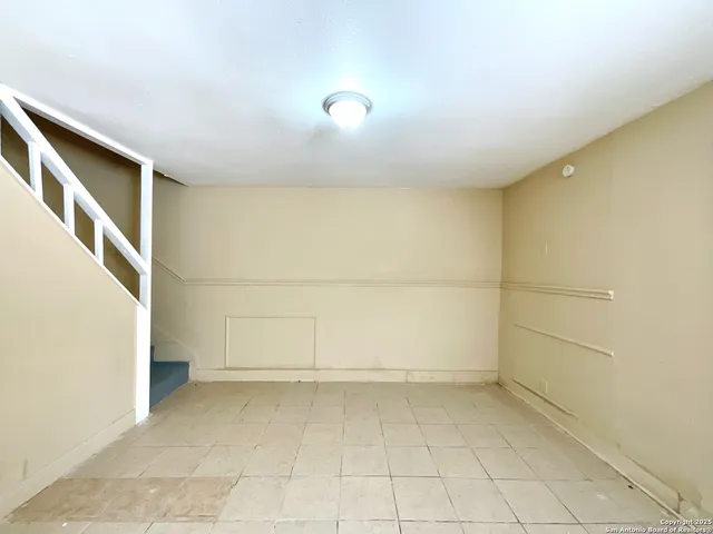 $975 | 7042 Glen Mist, San Antonio, TX 78239