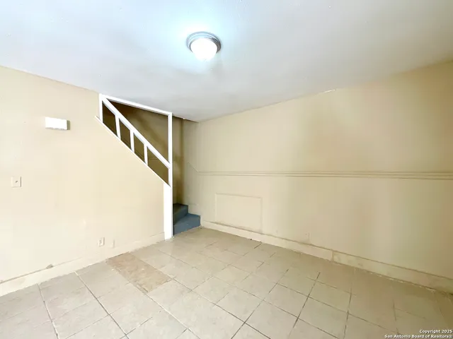 $975 | 7042 Glen Mist, San Antonio, TX 78239