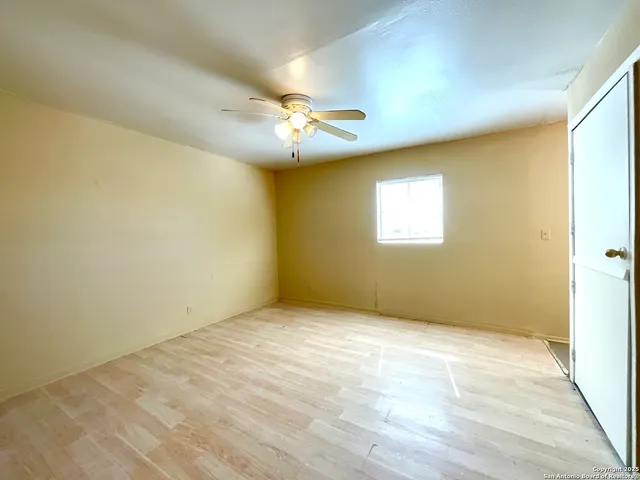 $975 | 7042 Glen Mist, San Antonio, TX 78239