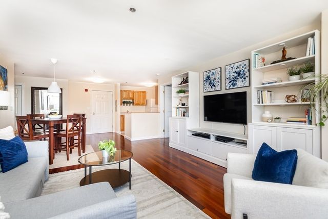 $610,000 | 150 Staniford Street, Unit 705, Boston, MA 02114