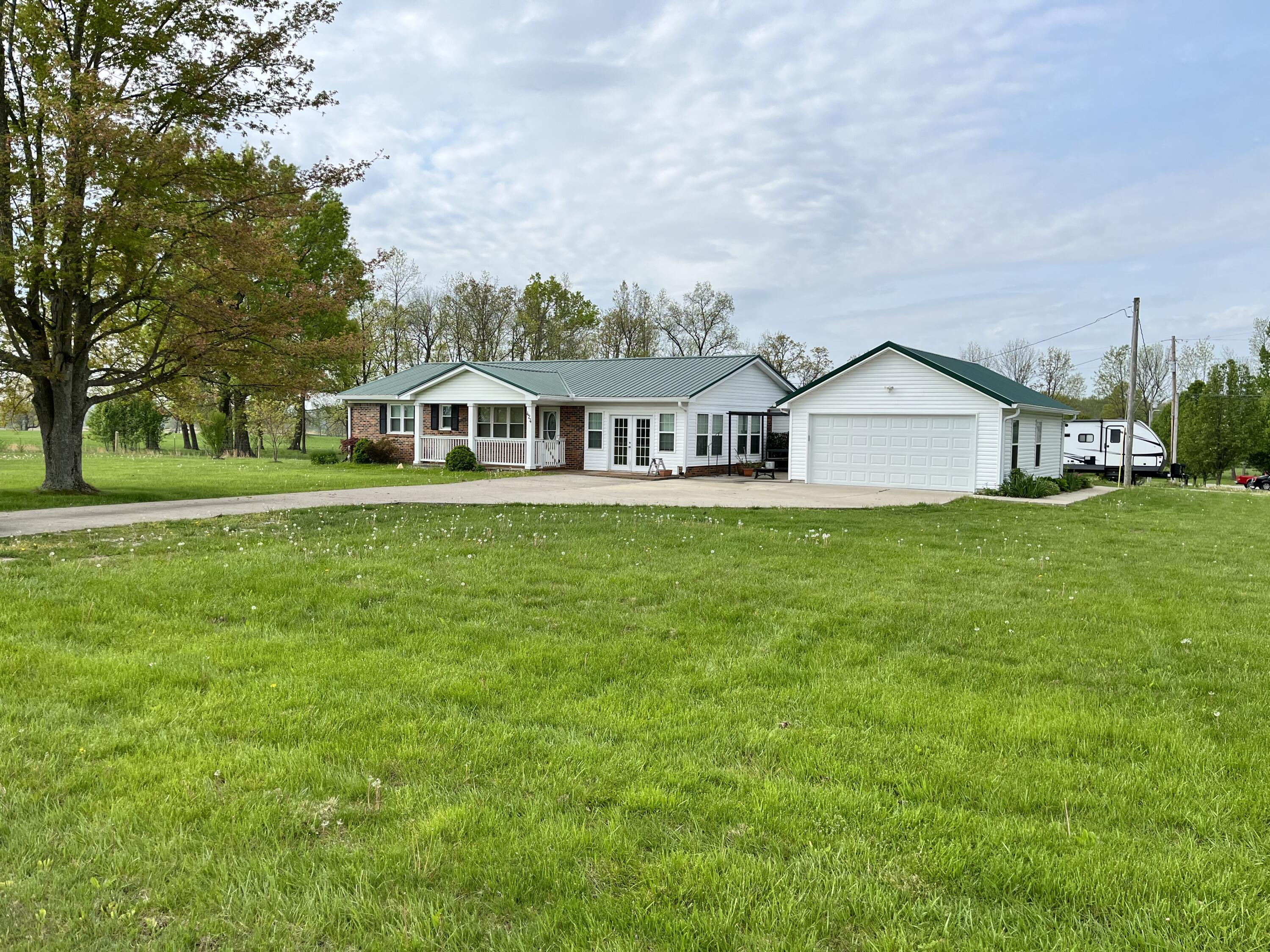 424 Whitt Road Richmond, KY 40475 - Photo 3 of 41 IMG_5005