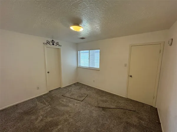 $2,000 | 3022 Becket Street, Pearland, TX 77584