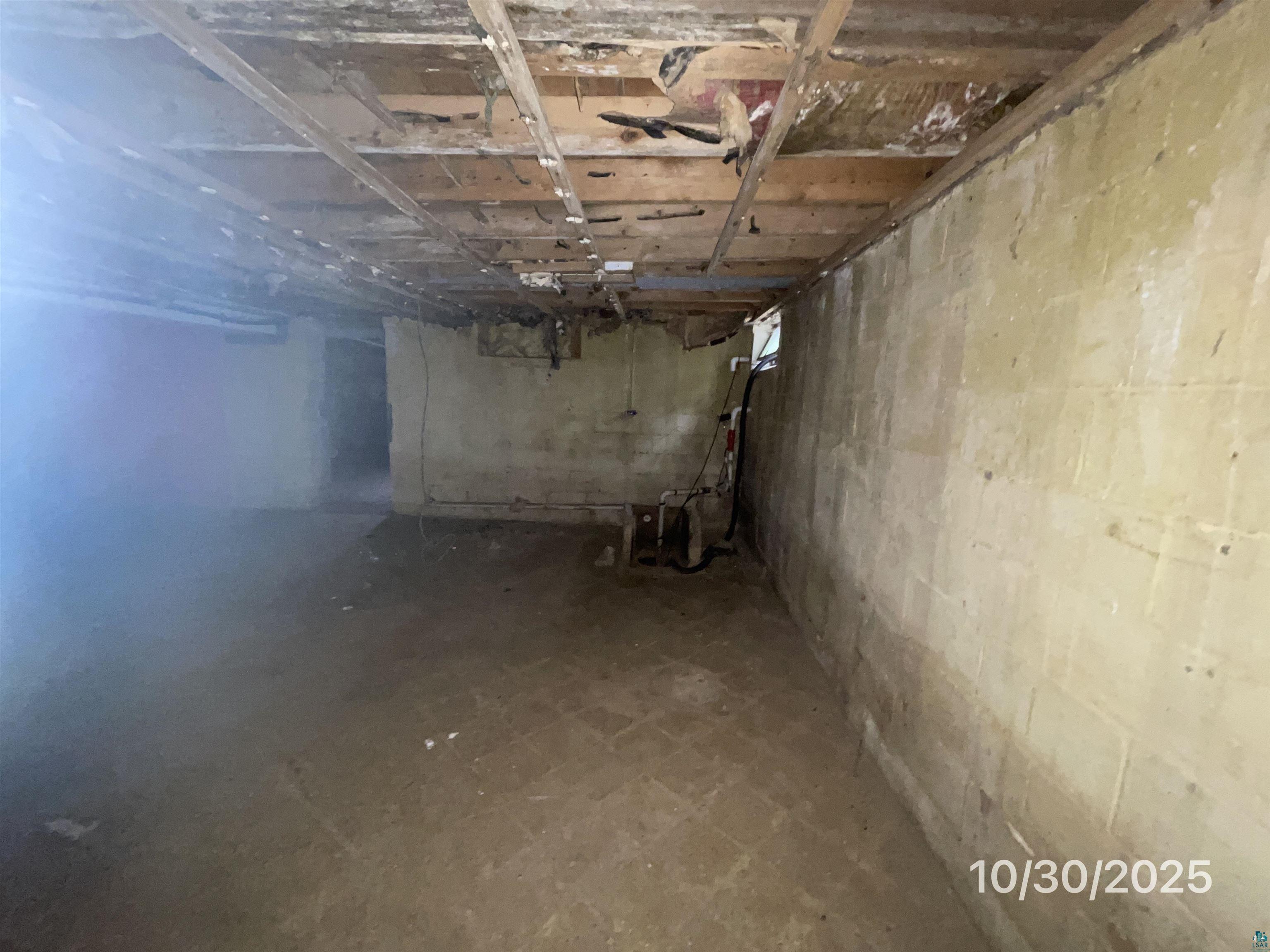 821 West Page Street Duluth, MN 55811 - Photo 21 of 34