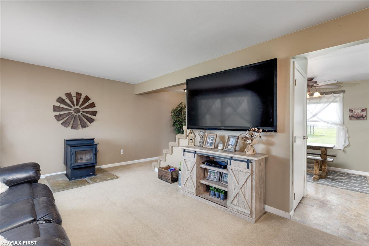 9938 Weber Road Columbus, MI 48063 - Photo 8 of 28 50012356-7.JPG