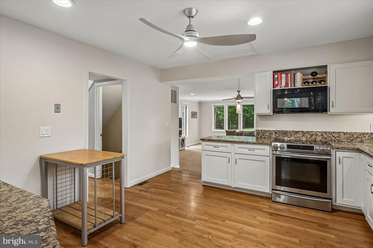120 Kingswood Road Annapolis, MD 21401 - Photo 17 of 56 Kitchen