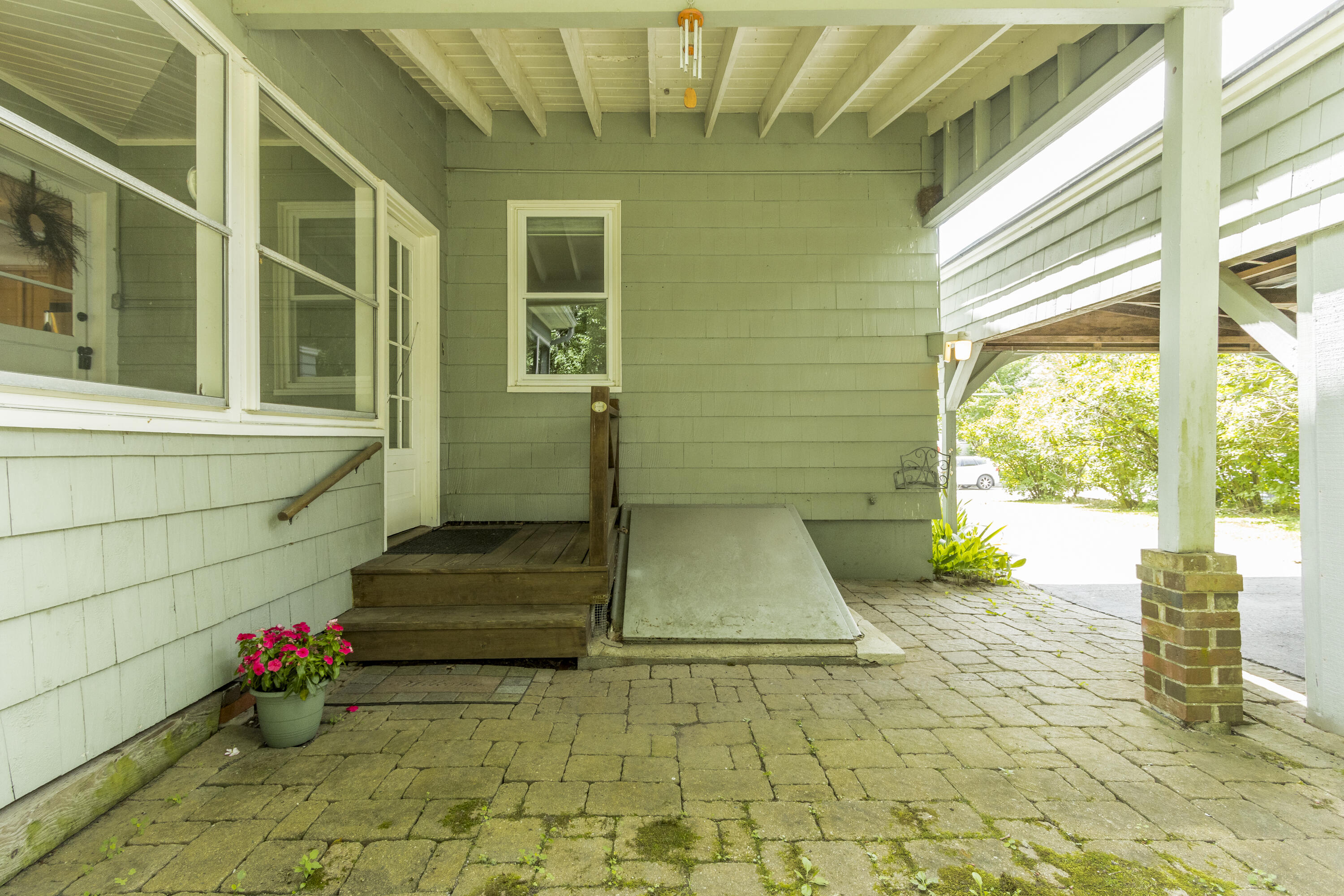 73 Skylark Road Portland, ME 04103 - Photo 8 of 44 20240712KJ-71011