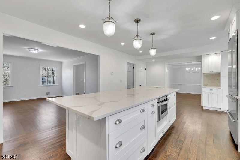 54 Robin Glen Road Watchung, NJ 07069 - Photo 21 of 42