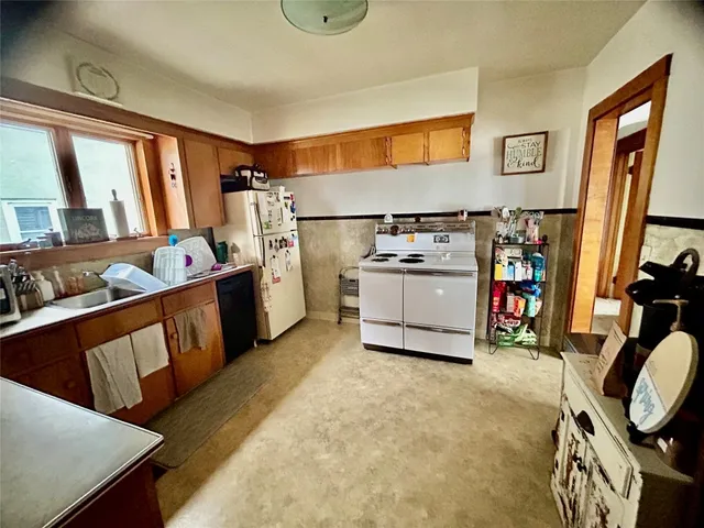 $179,900 | 2002 East Main Street, Endicott, NY 13760