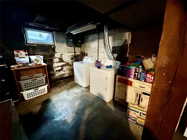 $179,900 | 2002 East Main Street, Endicott, NY 13760