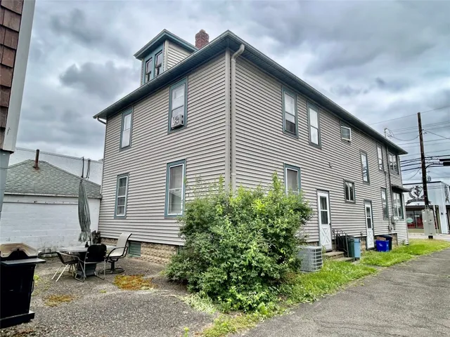 $179,900 | 2002 East Main Street, Endicott, NY 13760