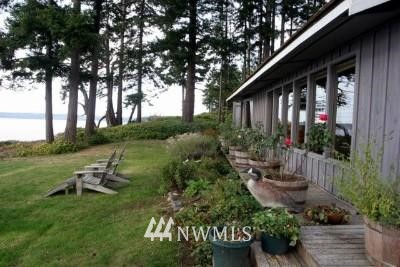 6960 Sills Road Clinton, WA 98236 - Photo 1 of 1