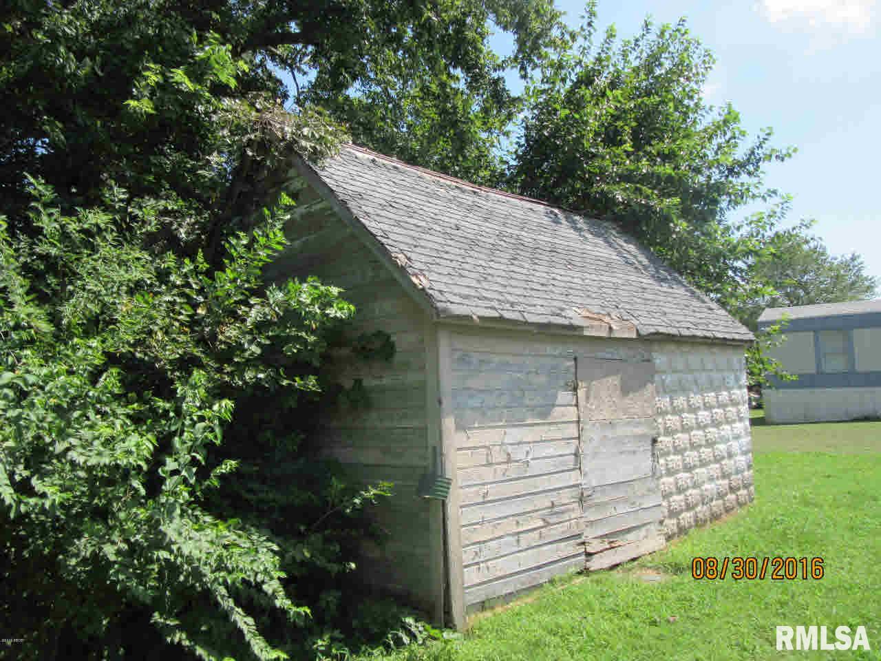 3008 Old Marion Road Metropolis, IL 62960 - Photo 4 of 17