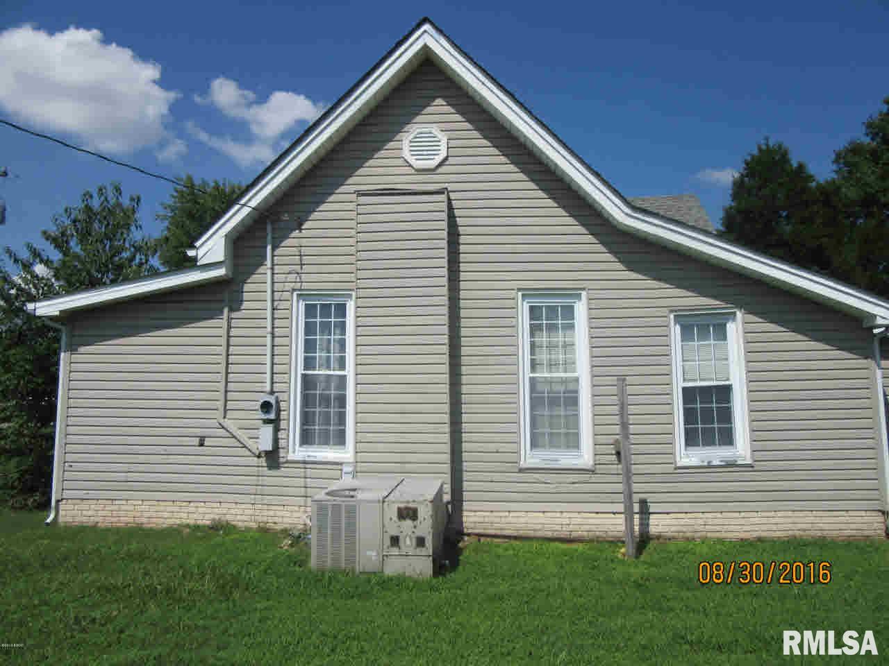 3008 Old Marion Road Metropolis, IL 62960 - Photo 7 of 17