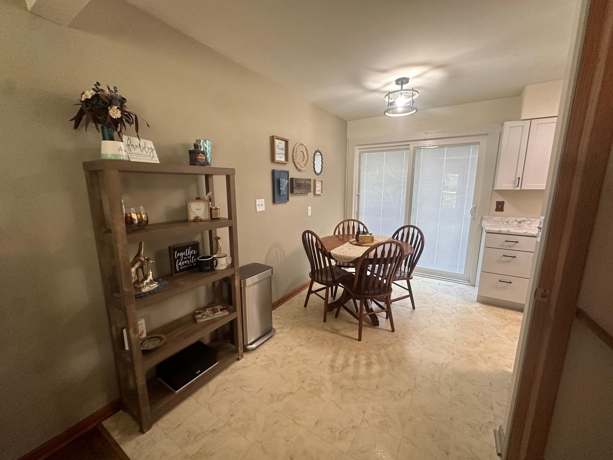 3929 5th Street Northwest Rochester, MN 55901 - Photo 9 of 45