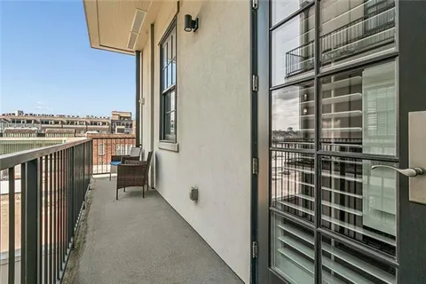 $740,000 | 731 St Charles Avenue, Unit 409, New Orleans, LA 70130