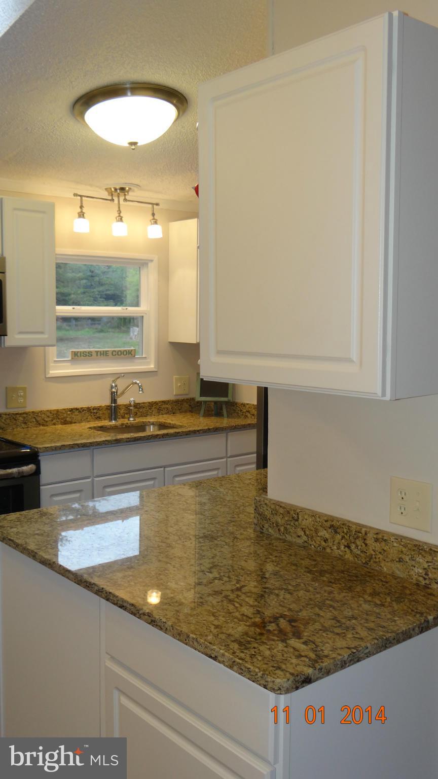 9711 Edenton Road Partlow, VA 22534 - Photo 13 of 30 Interior (General)