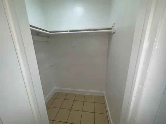 $1,650 | 2031 Northeast 139th Street, Unit 12, North Miami Beach, FL 33181