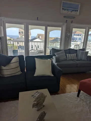 $1,149,000 | 1511 Holly Drive, North Myrtle Beach, SC 29582