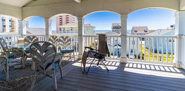 $1,149,000 | 1511 Holly Drive, North Myrtle Beach, SC 29582