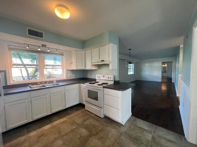 $1,149,000 | 1511 Holly Drive, North Myrtle Beach, SC 29582