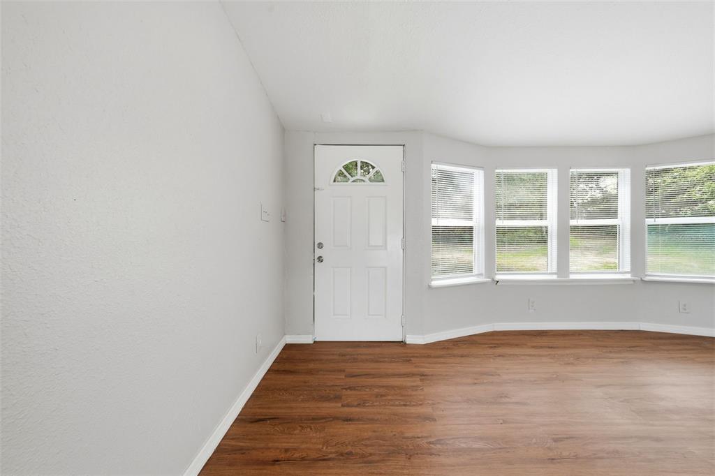 40404 Holly Branch Road Eustis, FL 32736 - Photo 6 of 38