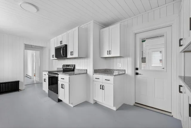 $275,000 | 9 Brooks Street, Augusta, ME 04330