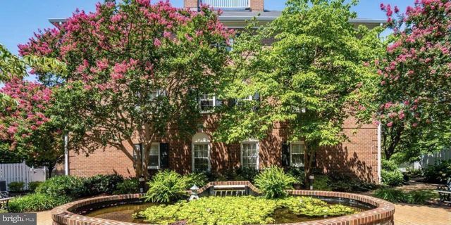 $900,000 | 1008 North Royal Street, Alexandria, VA 22314