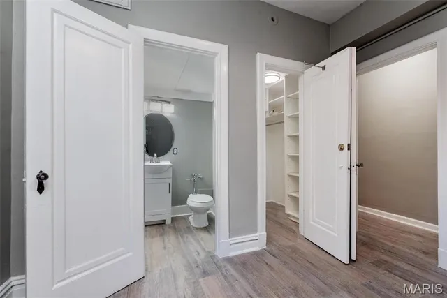 $217,500 | 625 South Skinker Boulevard, Unit 202, St. Louis, MO 63105