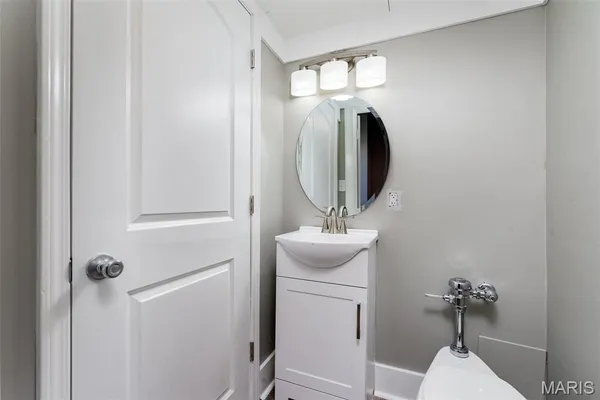 $200,000 | 625 South Skinker Boulevard, Unit 202, St. Louis, MO 63105