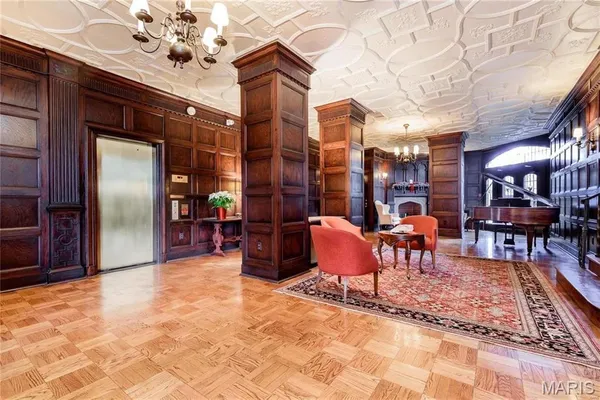 $200,000 | 625 South Skinker Boulevard, Unit 202, St. Louis, MO 63105