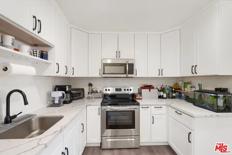 $649,000 | 10648 Franlie Drive, Sunland, CA 91040