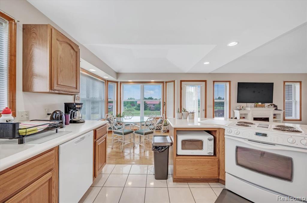 2551 Marathon Road Lapeer, MI 48446 - Photo 15 of 33
