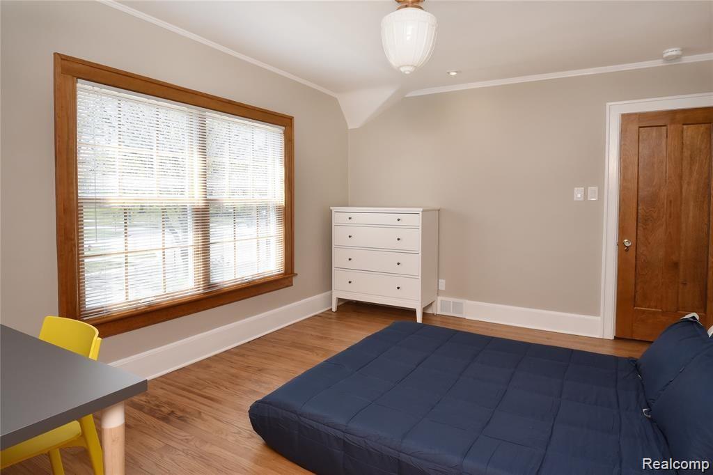 26764 York Road Huntington Woods, MI 48070 - Photo 32 of 45